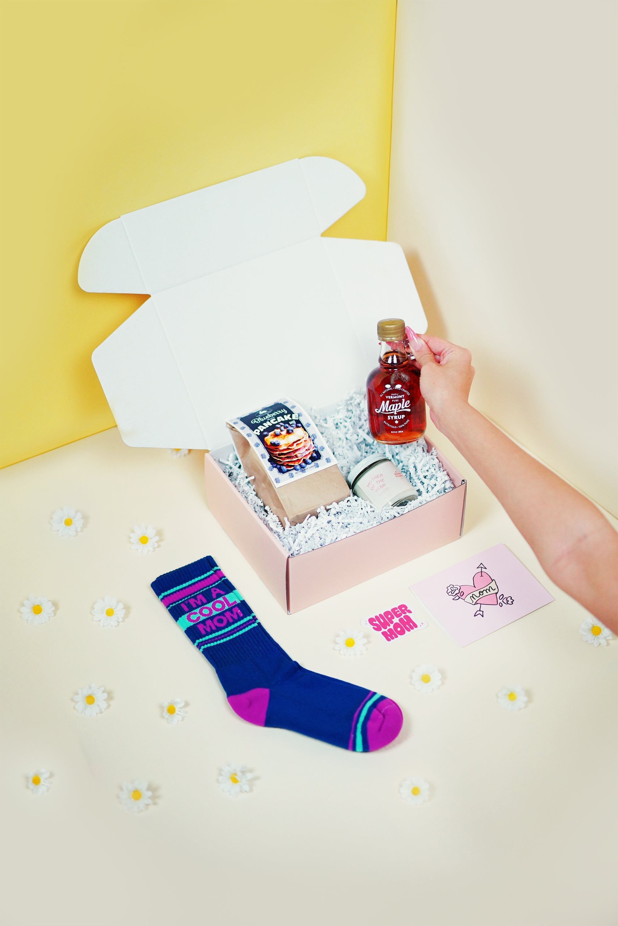 5 Tips for Building the Perfect Gift Box for Mom
