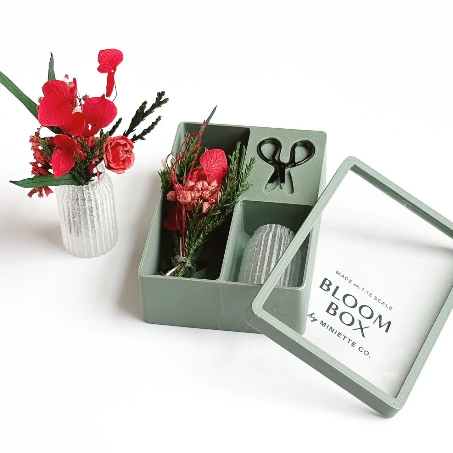 Miniature DIY Holiday Bouquet