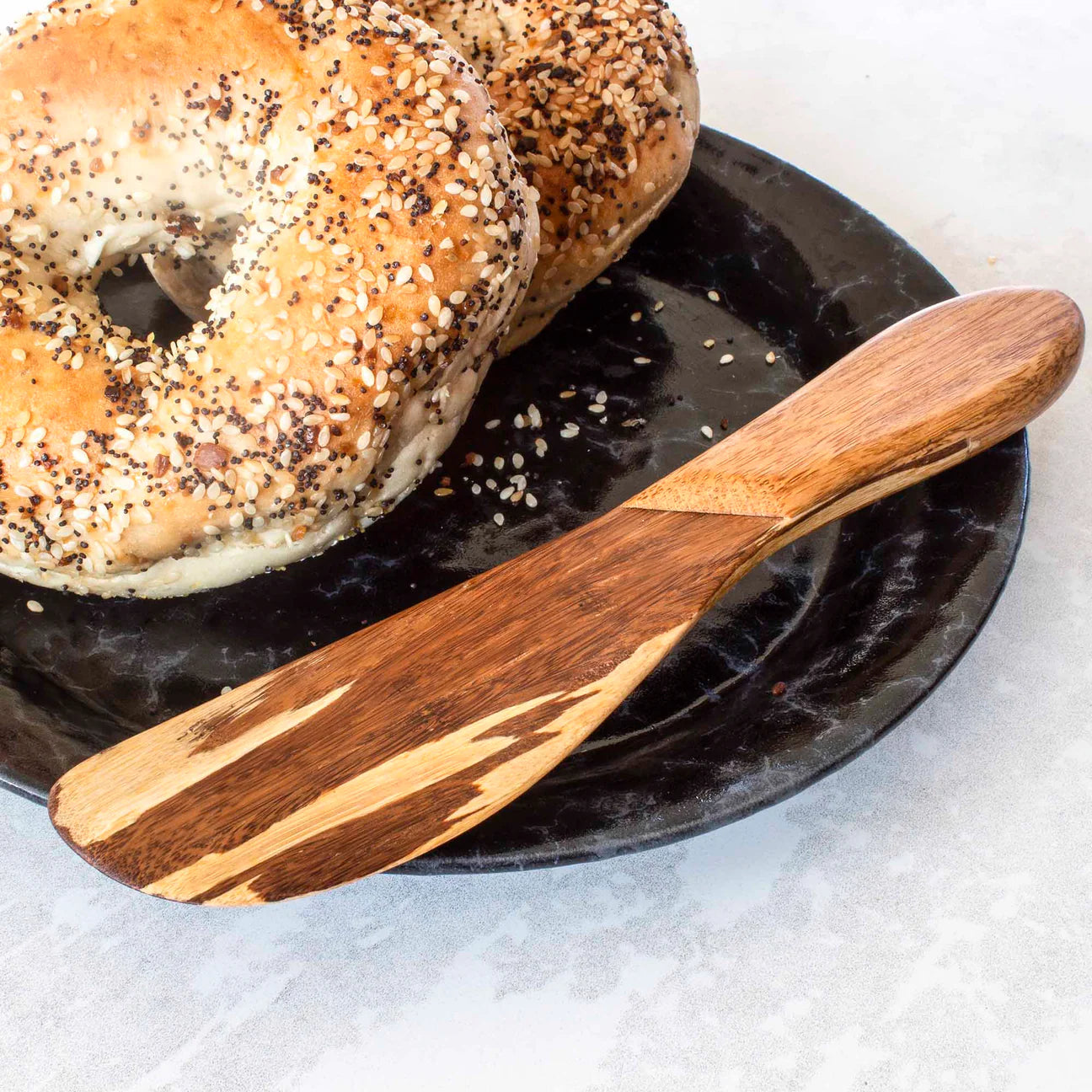 2-Tone Bamboo Spreading Knife