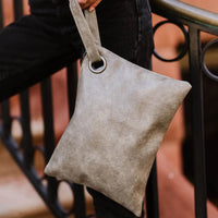 Travel Clutch
