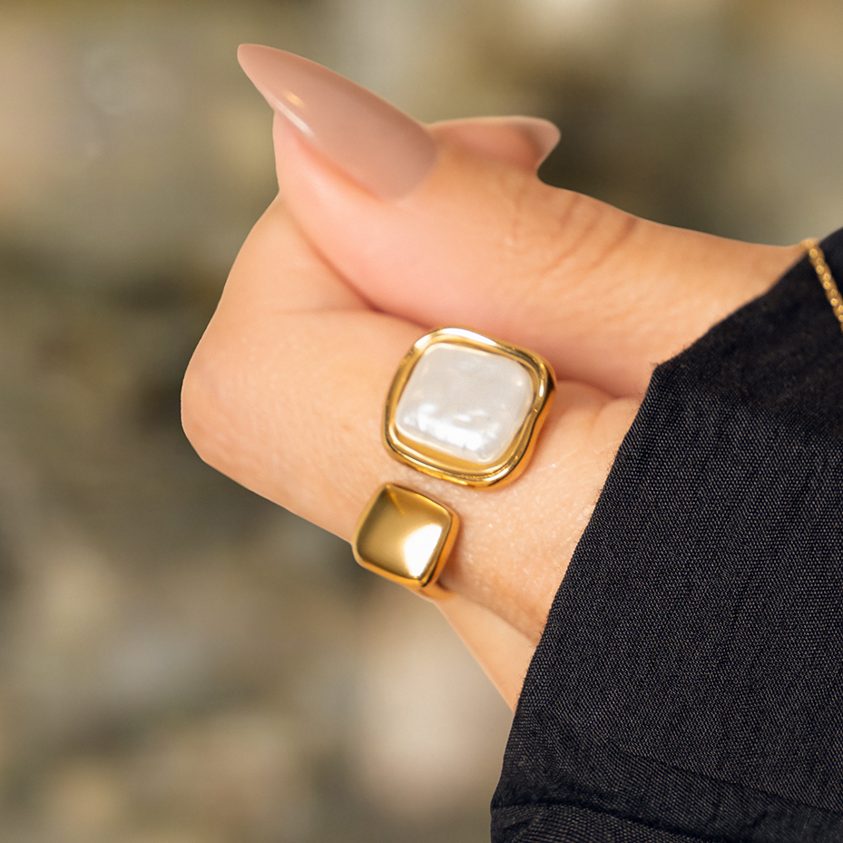 ICON Ring