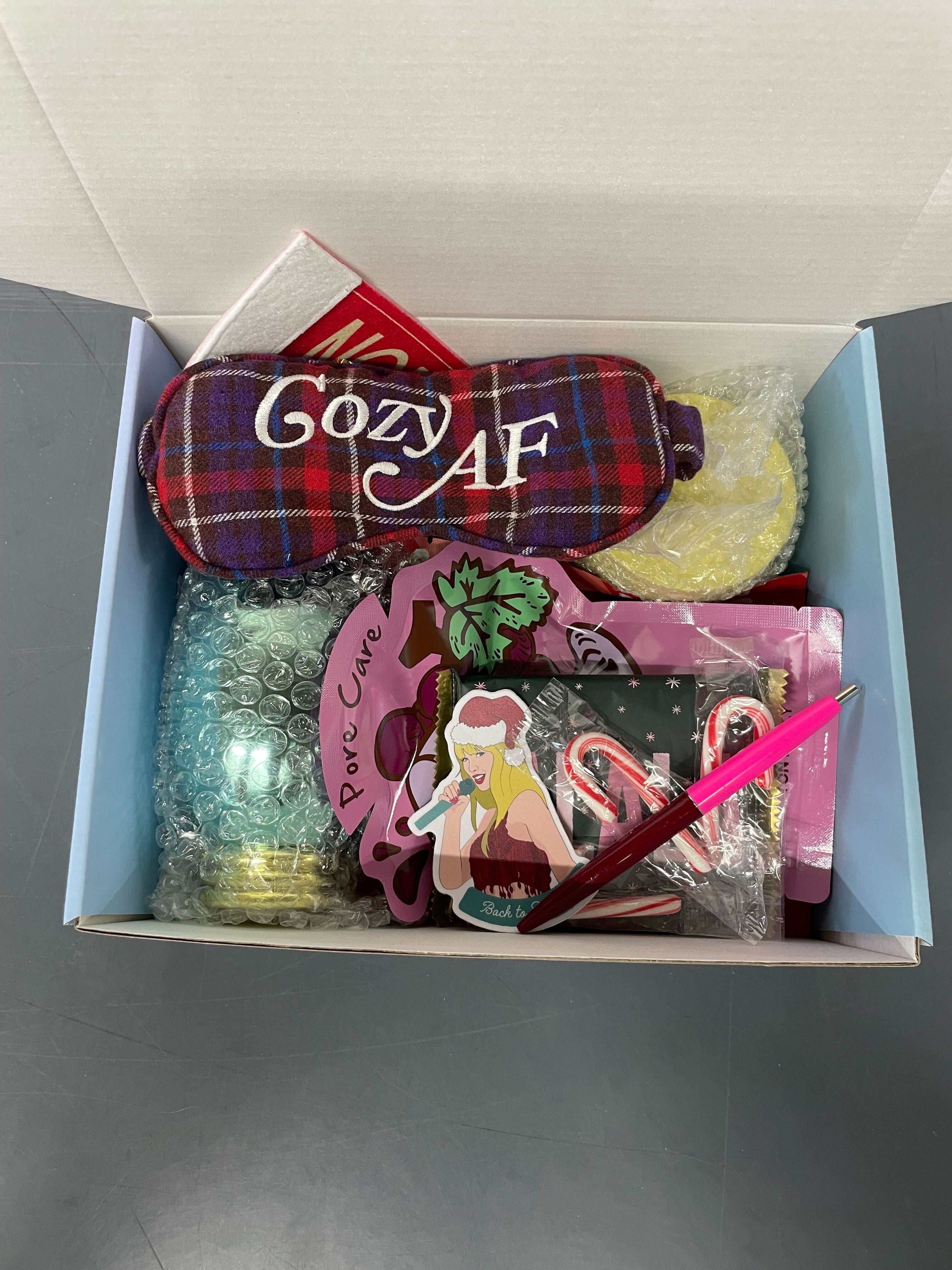 New Influencer Holiday Gift 2024 (XL Twinkle + Shipper Carton)