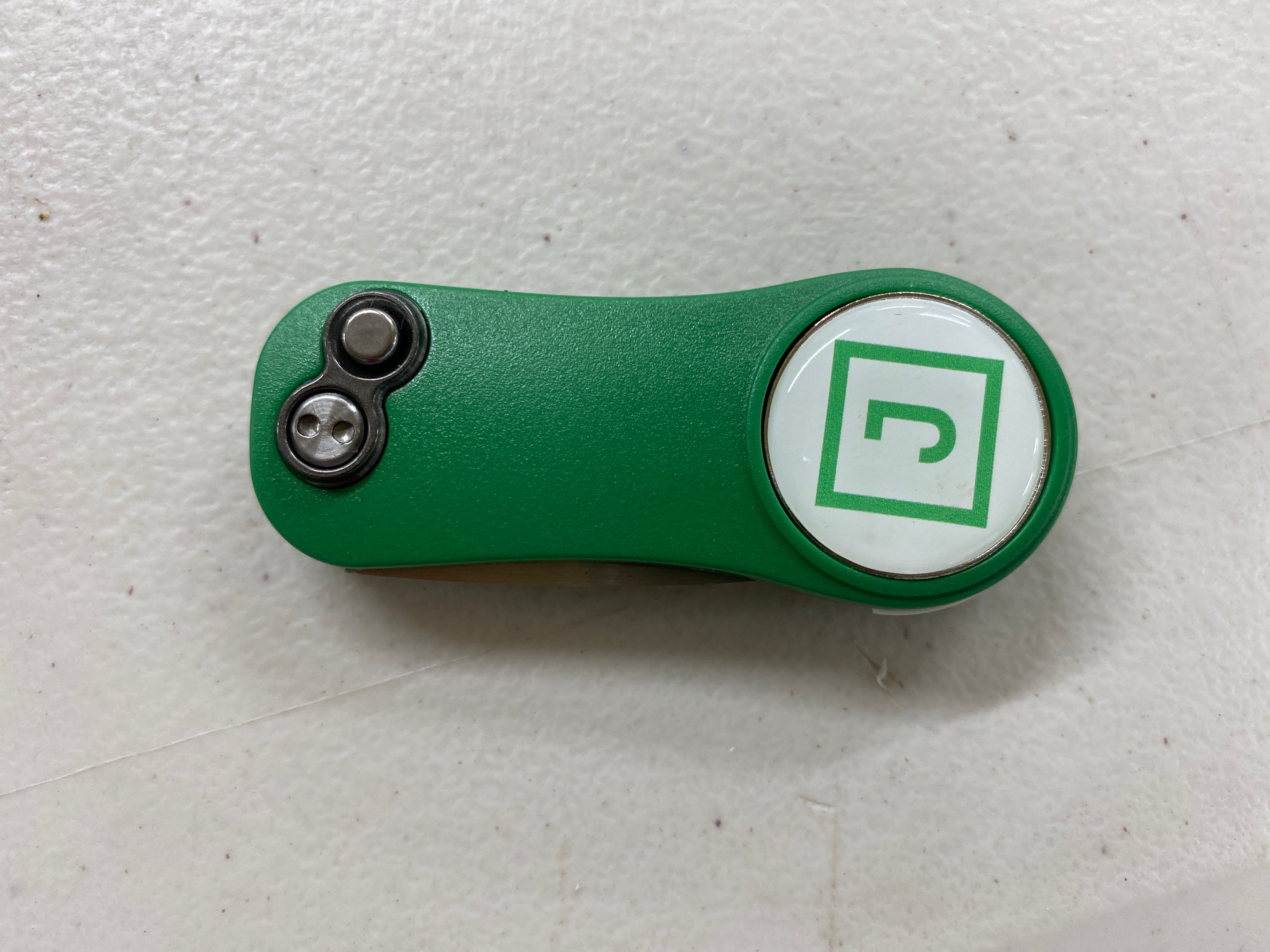 Juniper Square AE - Golf Divot Tool