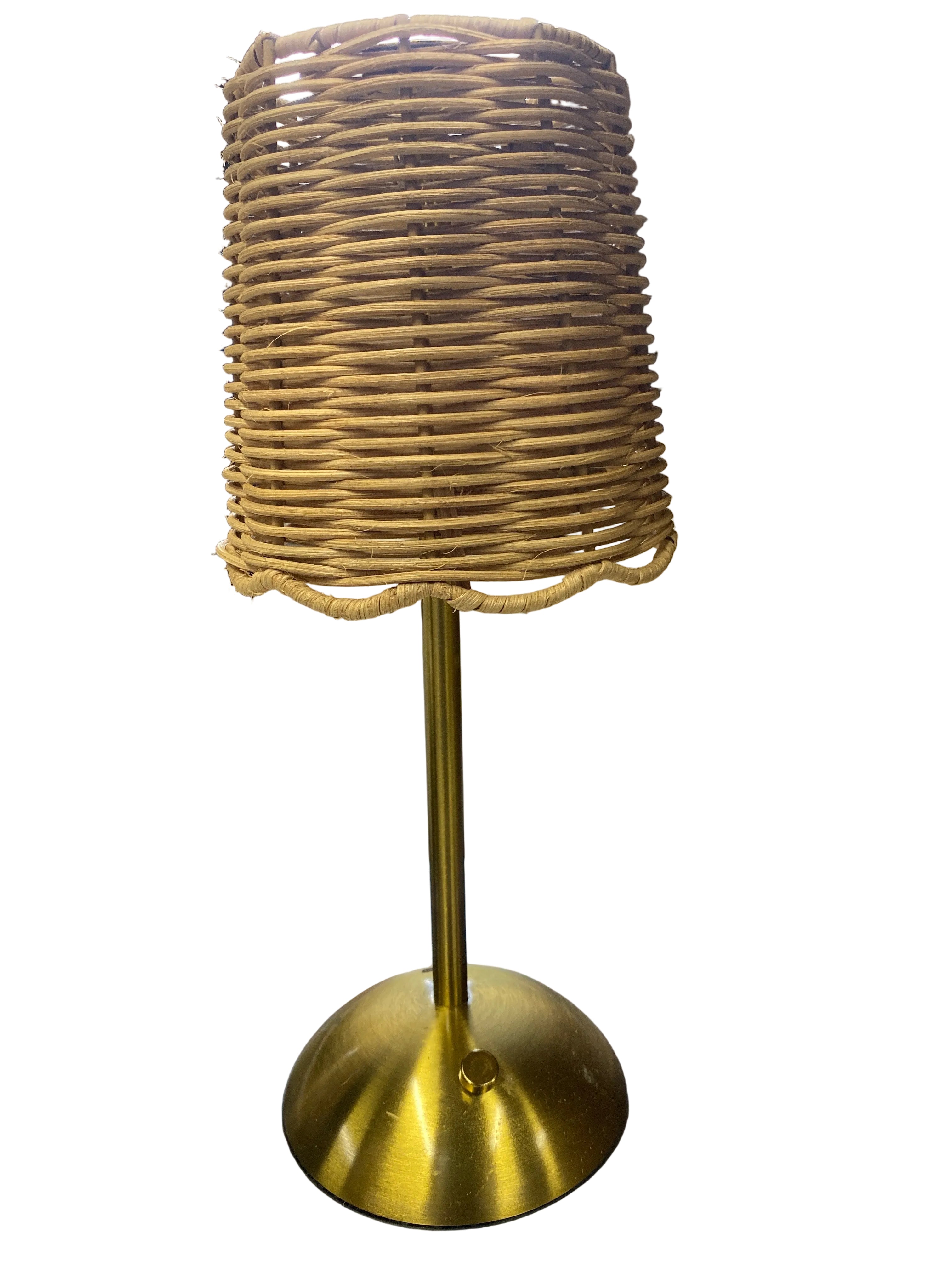 New Teacher Center Wicker Shade LED Desk Lamp